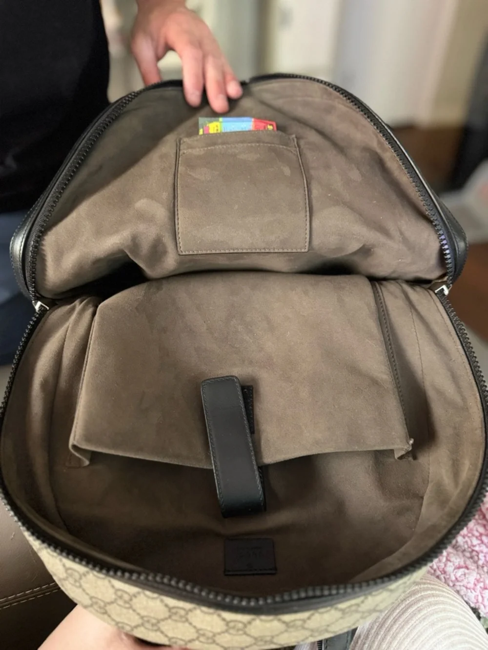 Gucci Beige GG Supreme Canvas Backpack with Black Leather Trim - Picture 6 of 9